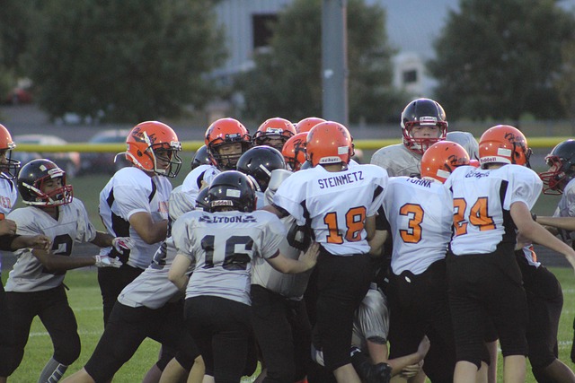 借着强大而 借着强大而